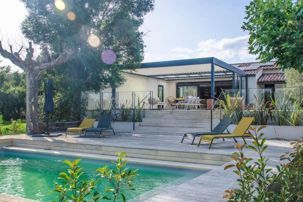 Villa Des Jacinthes Tarascon Exteriör bild