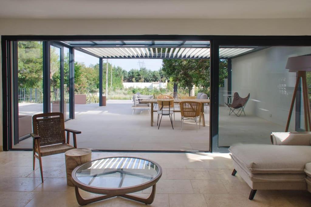 Villa Des Jacinthes Tarascon Exteriör bild