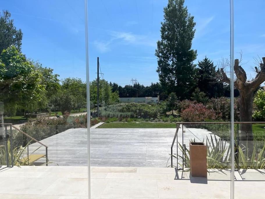 Villa Des Jacinthes Tarascon Exteriör bild