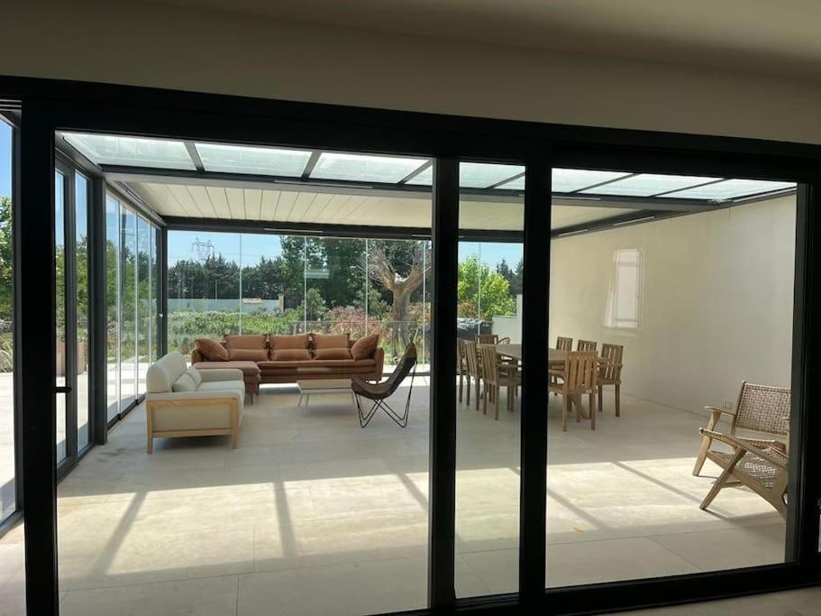 Villa Des Jacinthes Tarascon Exteriör bild