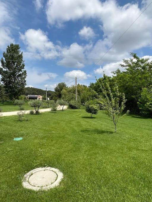 Villa Des Jacinthes Tarascon Exteriör bild