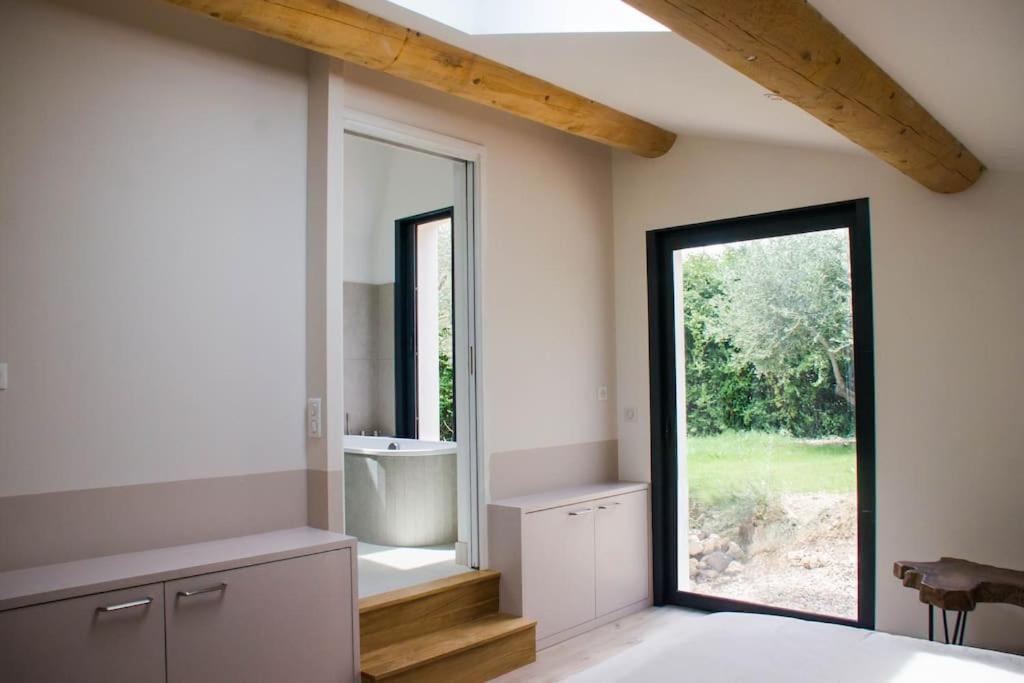 Villa Des Jacinthes Tarascon Exteriör bild